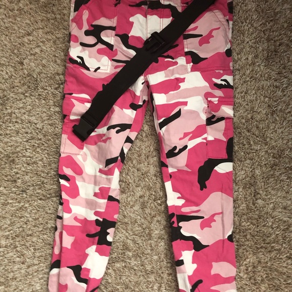 Pink white and black super cute cargo camo pants - Picture 2 of 2